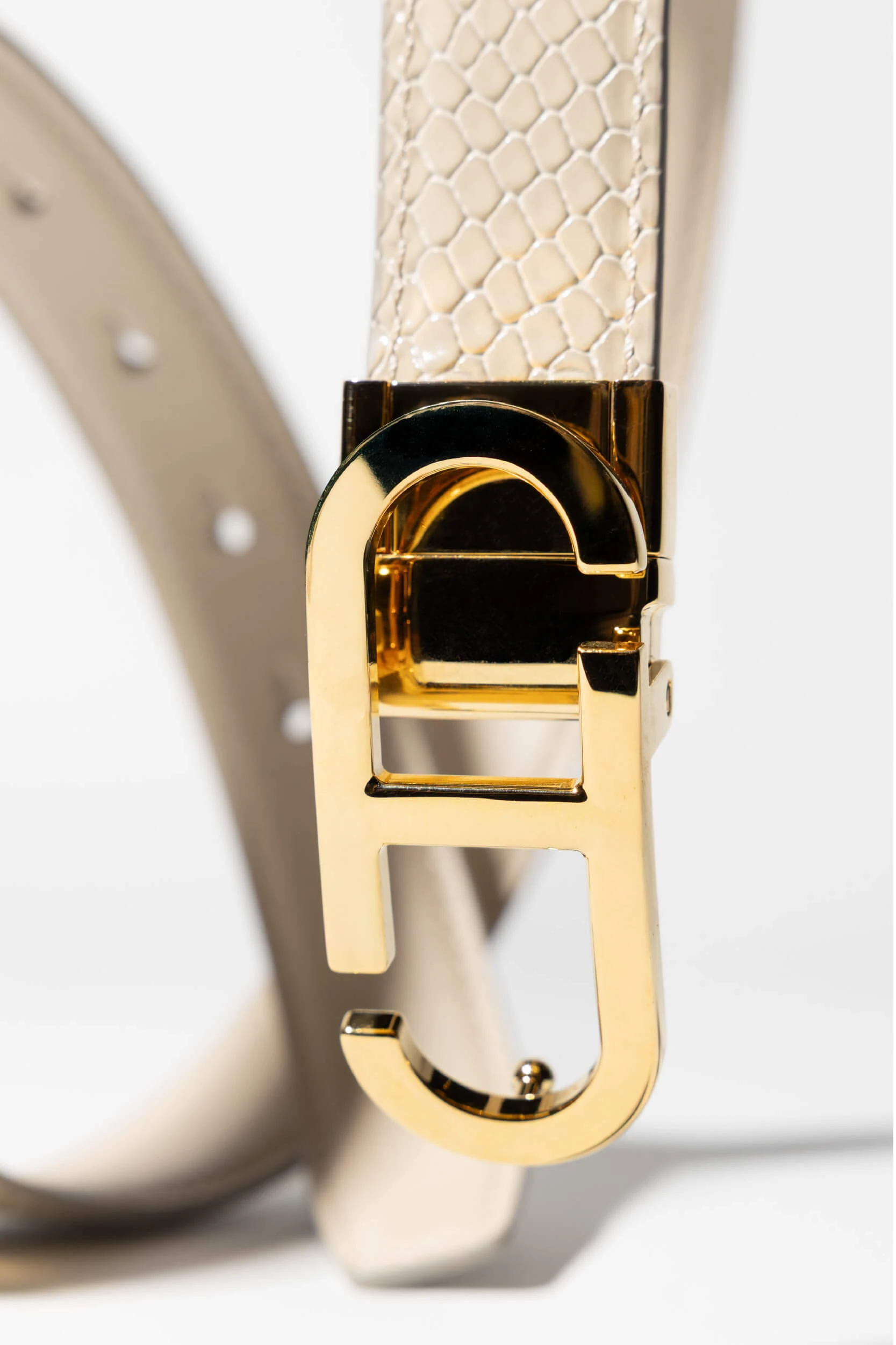 Leren Dames Riem Reversible Off White Creme Goud Trophy Buckle