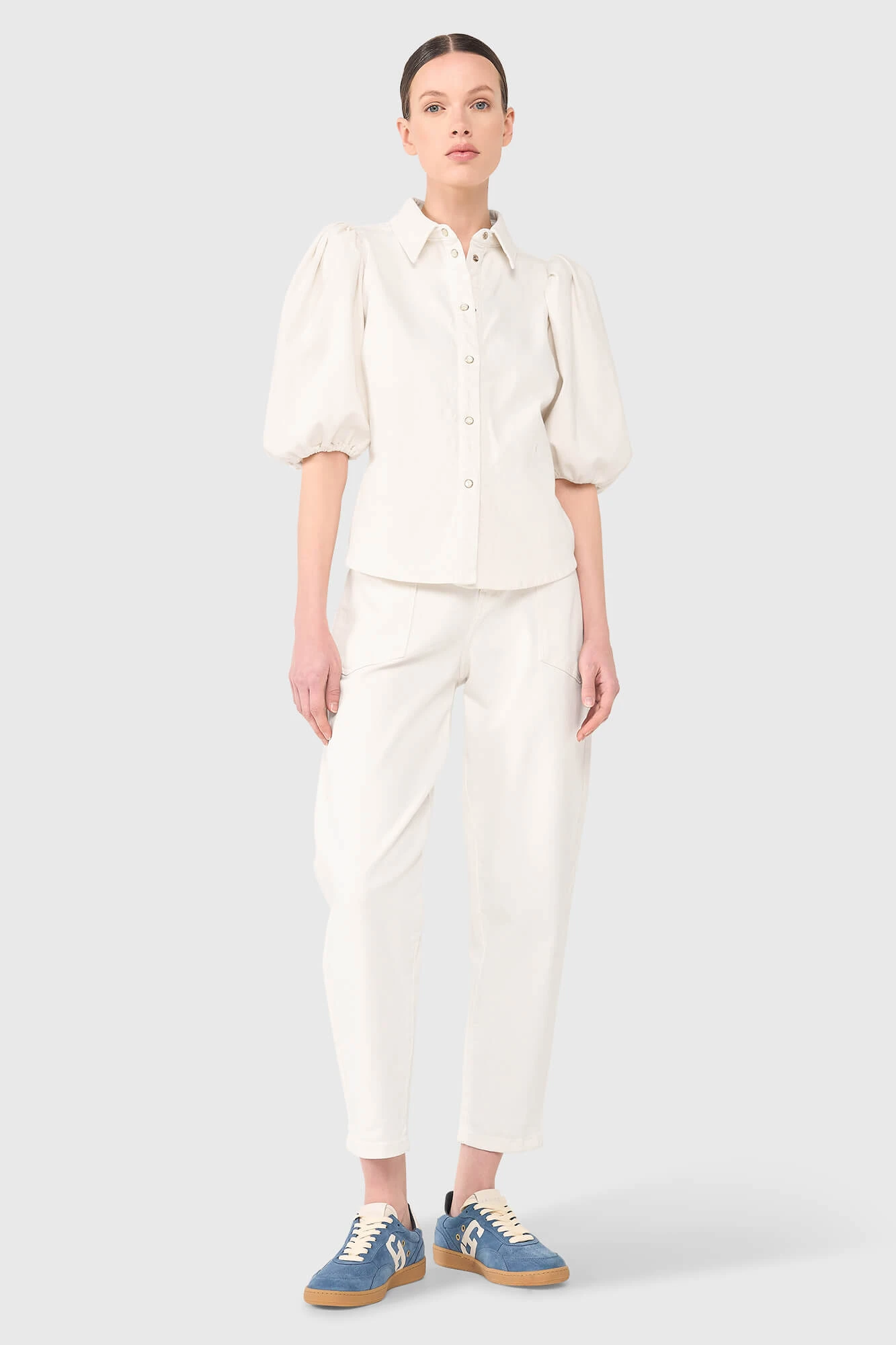 Lars Off White 009
