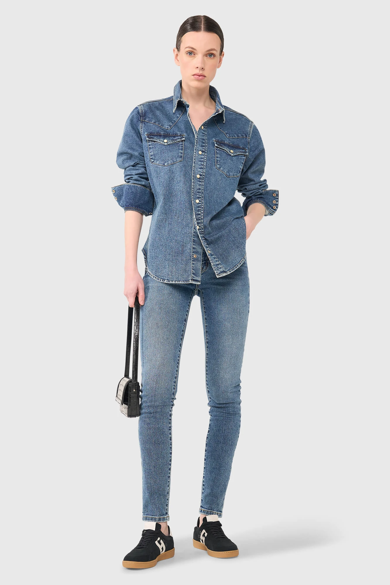 Levi Blauw 376