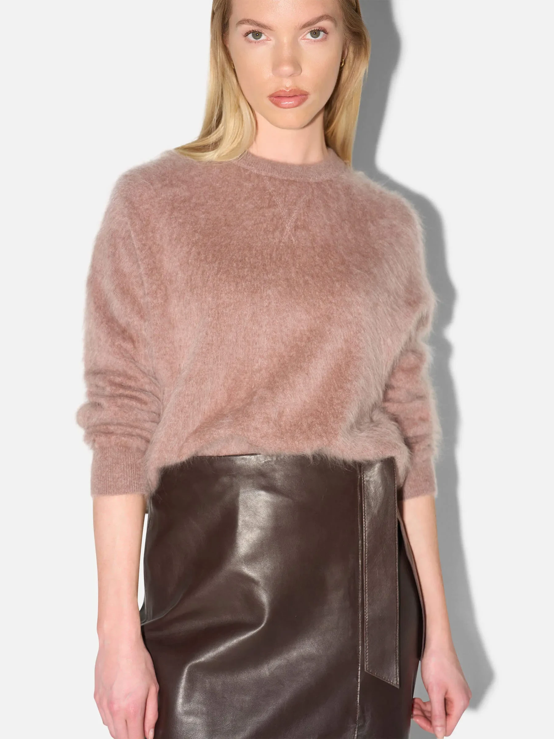 Brushed Cashmere Dames Trui Ronde Hals Lewis Taupe