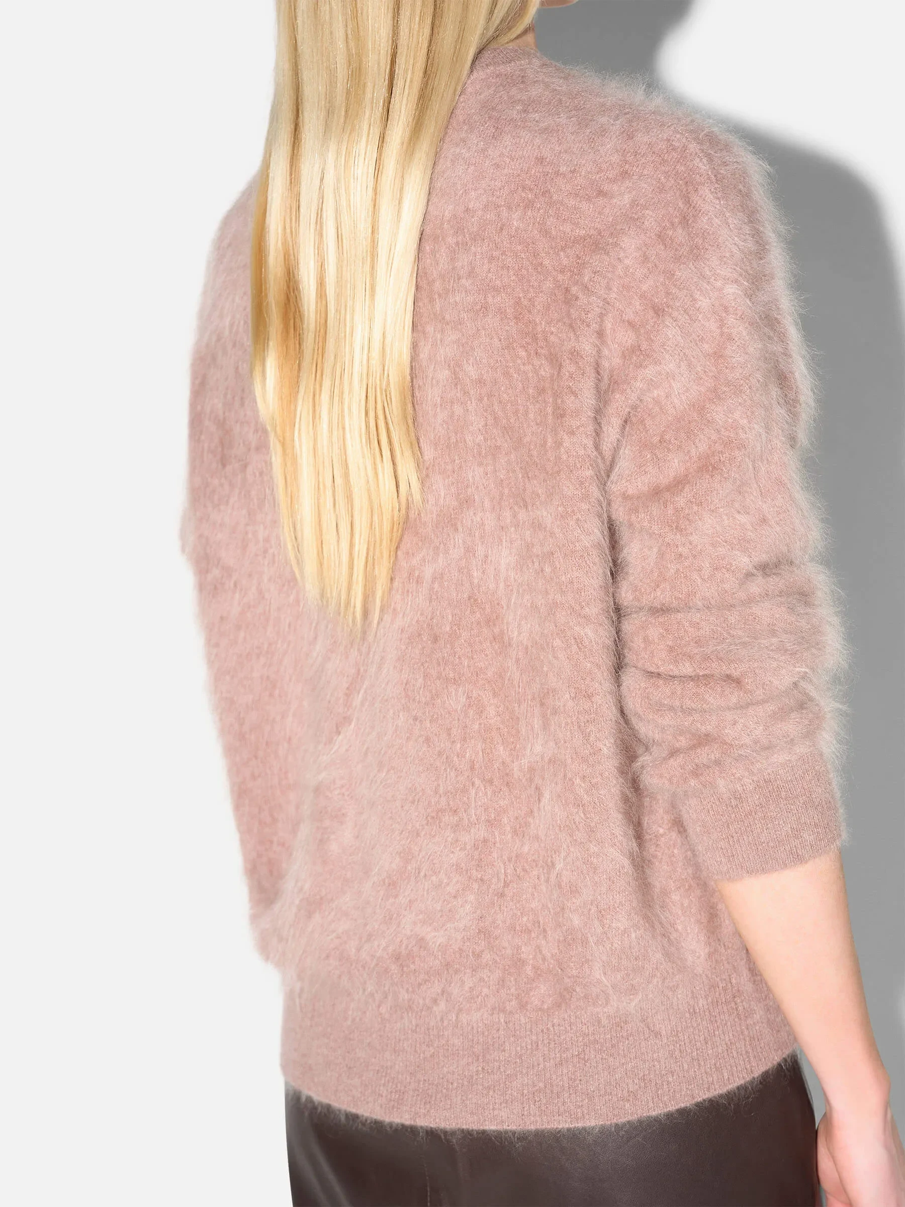 Brushed Cashmere Dames Trui Ronde Hals Lewis Taupe