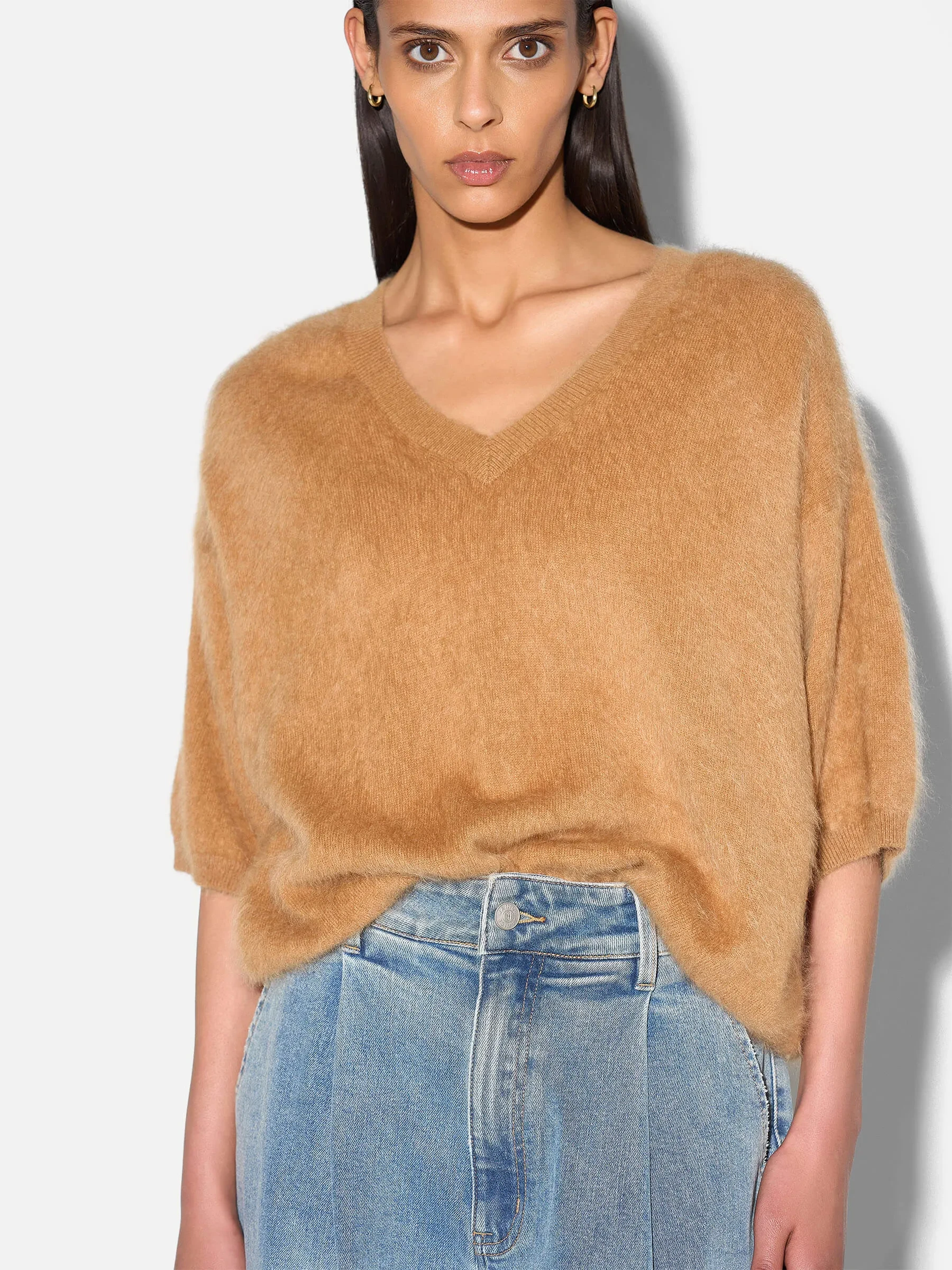 Brushed Cashmere Dames Trui V Hals Romeo Camel