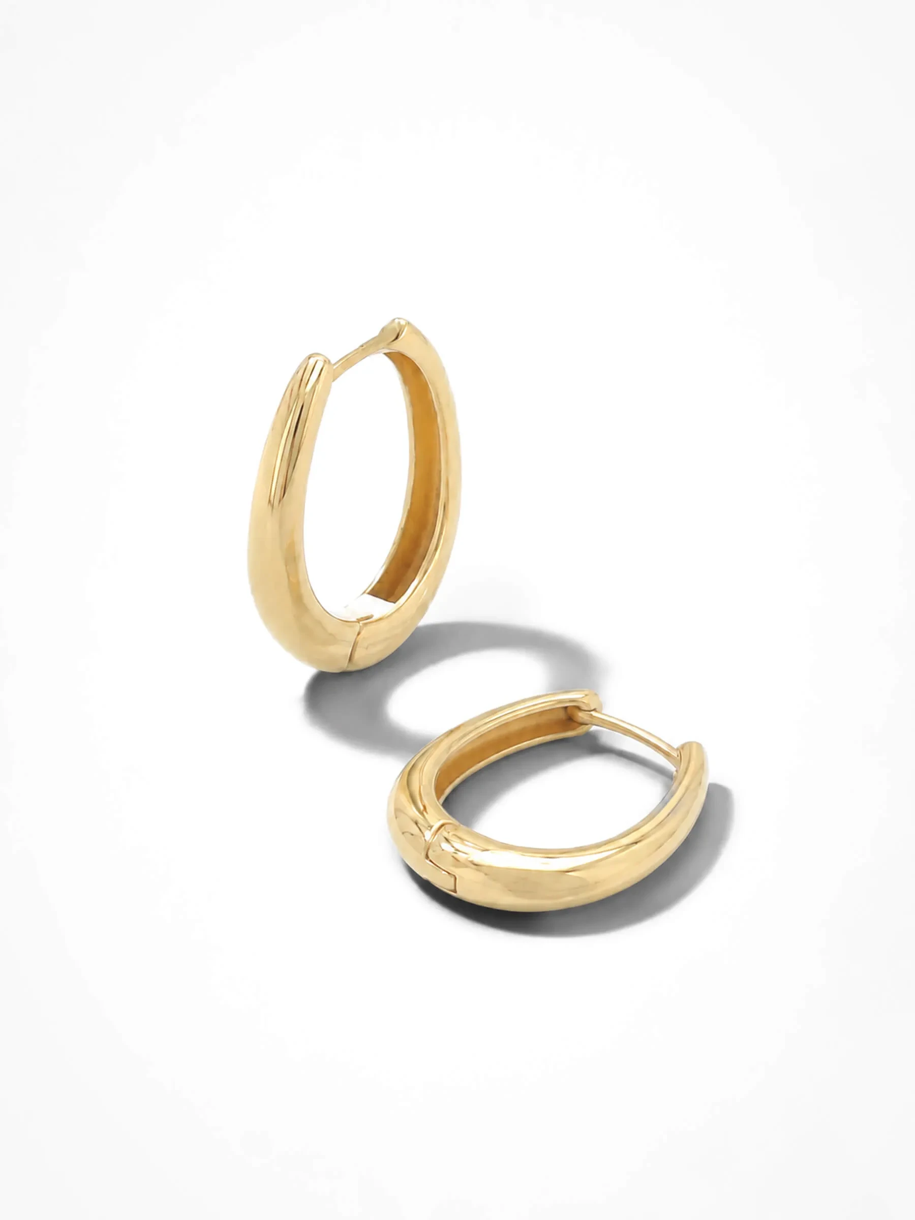 Gouden Oorbellen Oval Linked Hoop Creolen Logan Medium
