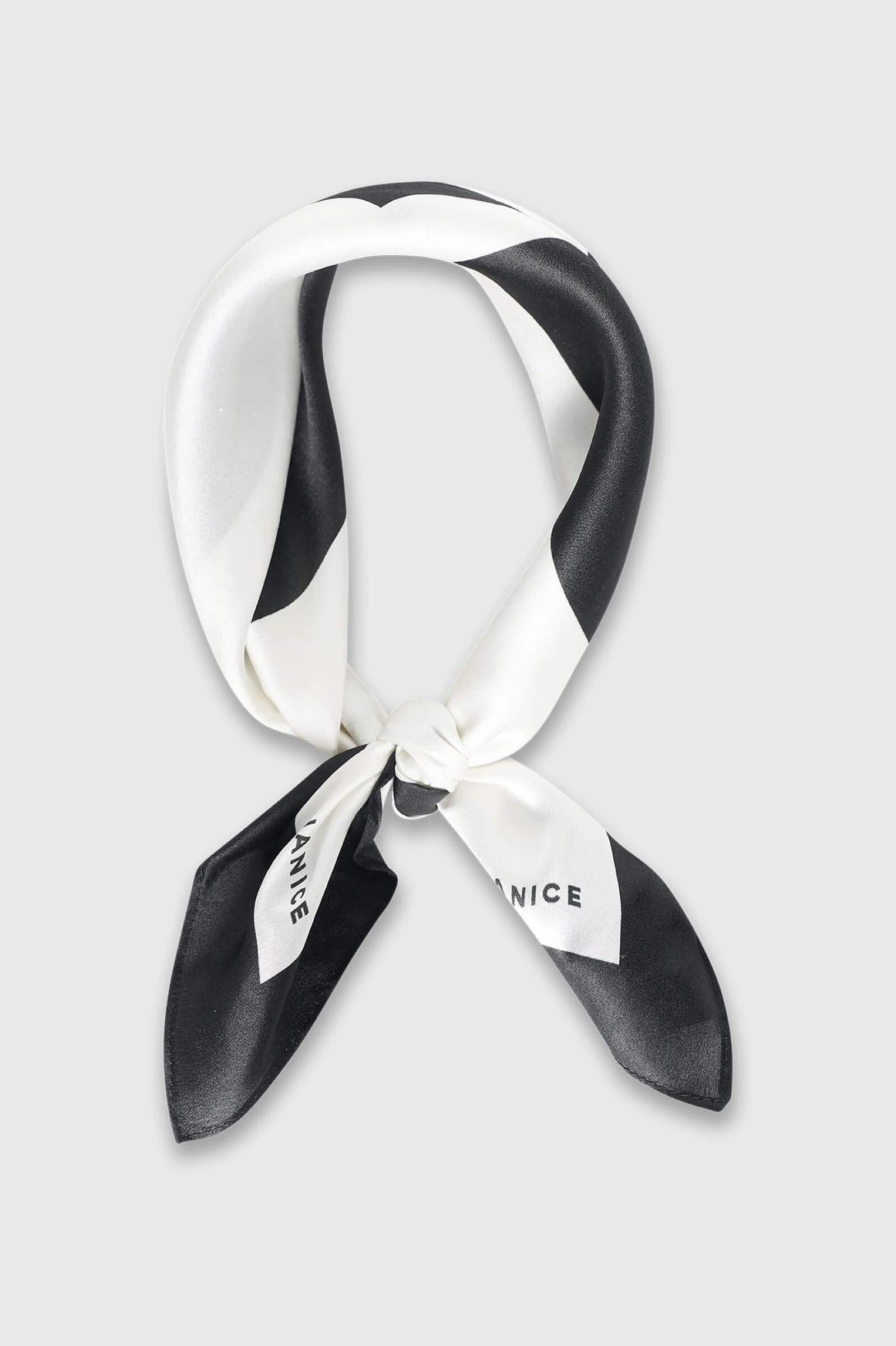 Effron Zwart Off White